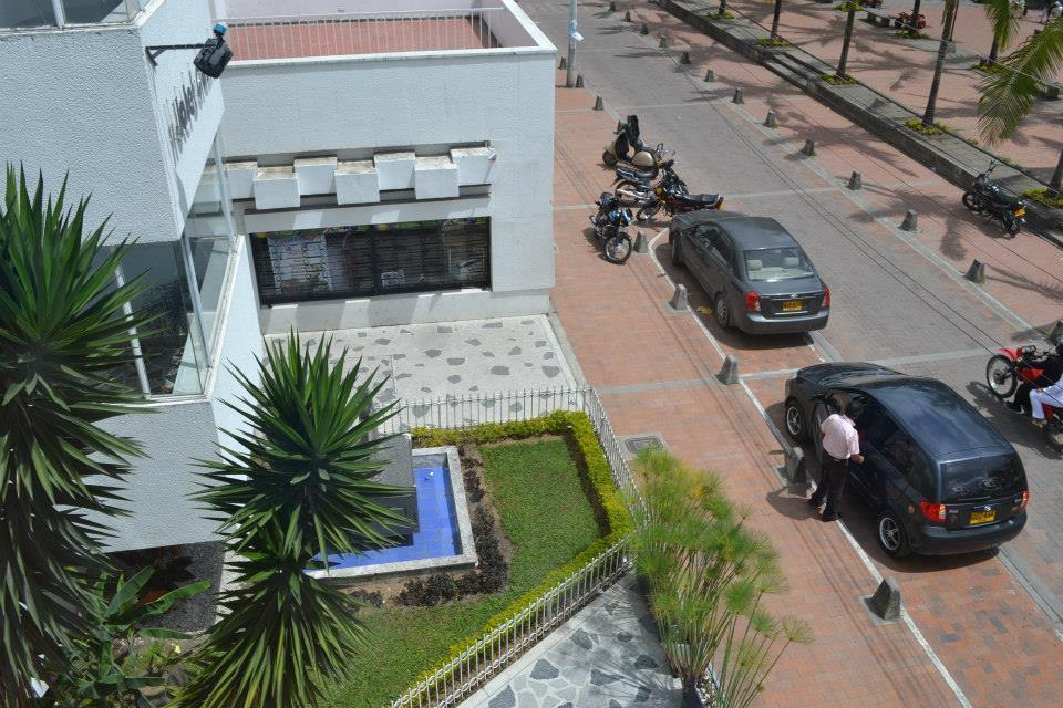 Hotel Calamo Plaza Pitalito Esterno foto